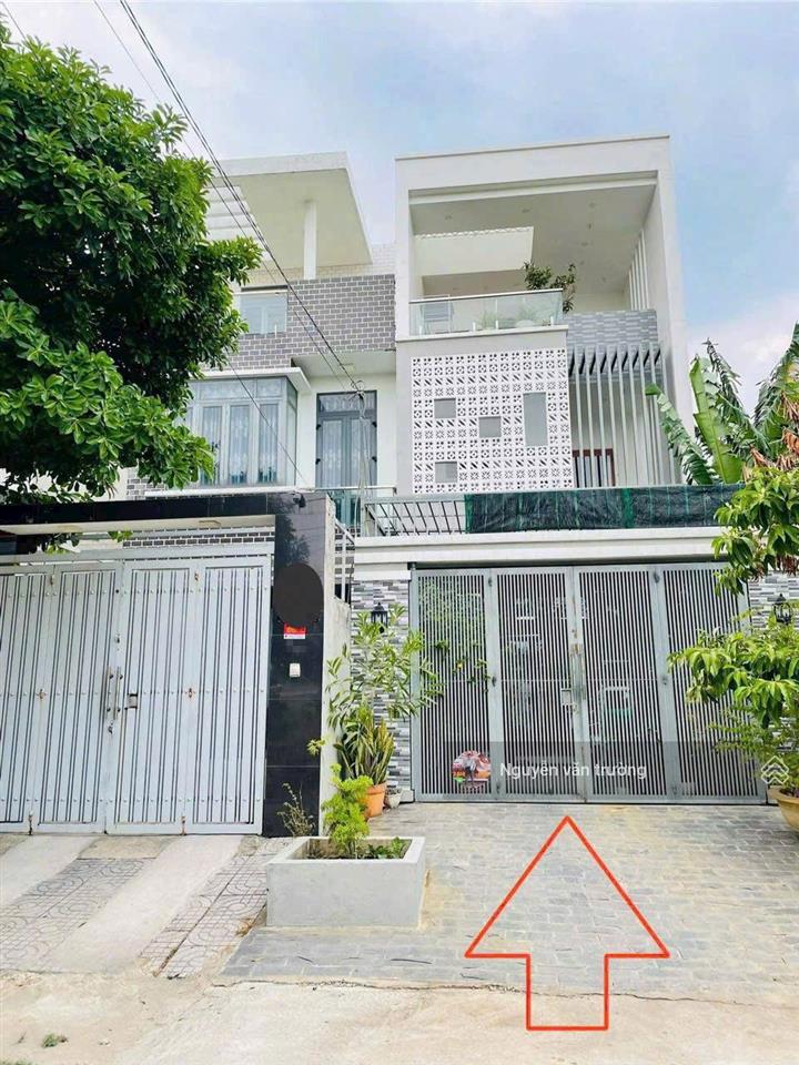 Bán nhà thuộc 1 sẹc sông vàm thuật vườn lài nhà 2 lầu 5mx26m