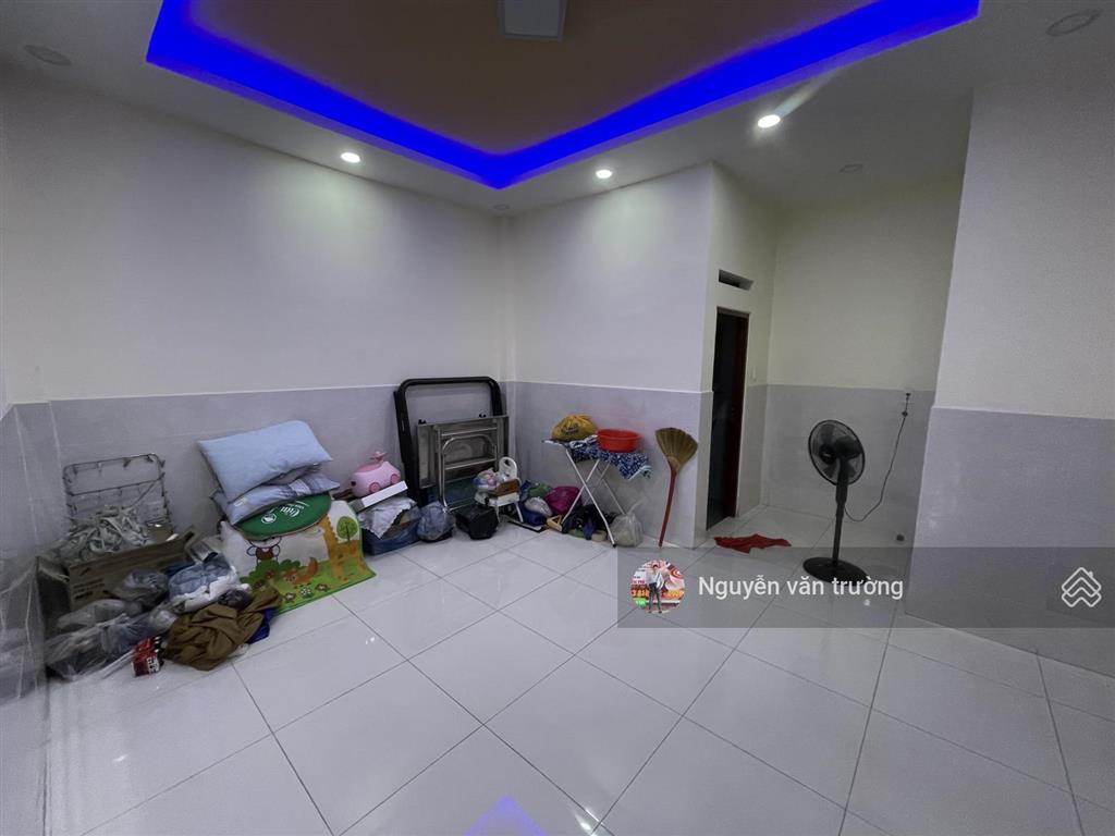 Bán nhà 3 lầu hẻm vườn lài, an phú đông gần cầu sắt