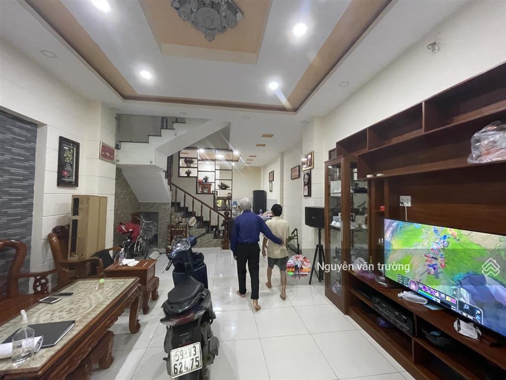 Bán nhà 3 lầu hẻm vườn lài, an phú đông gần cầu sắt