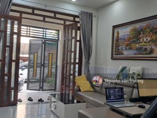 Bán nhà phố 3 lầu hẻm vườn lài gần cầu sắt