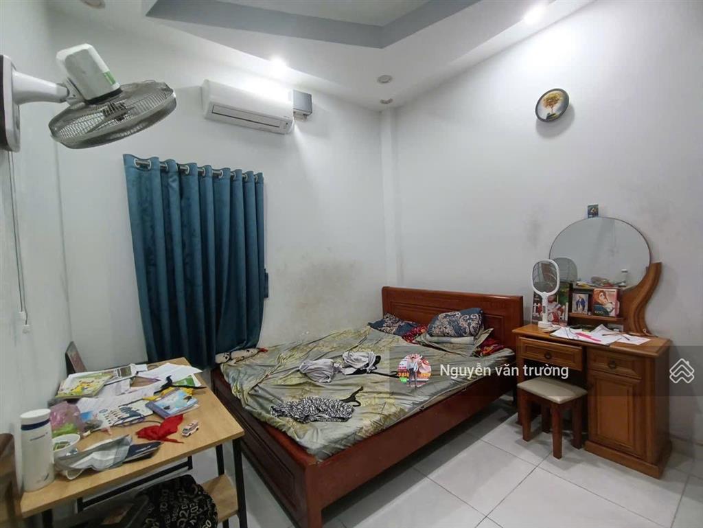 Bán nhà mặt tiền đường vườn lài ngay ngã tư chợ vườn lài, nhà 2 tầng