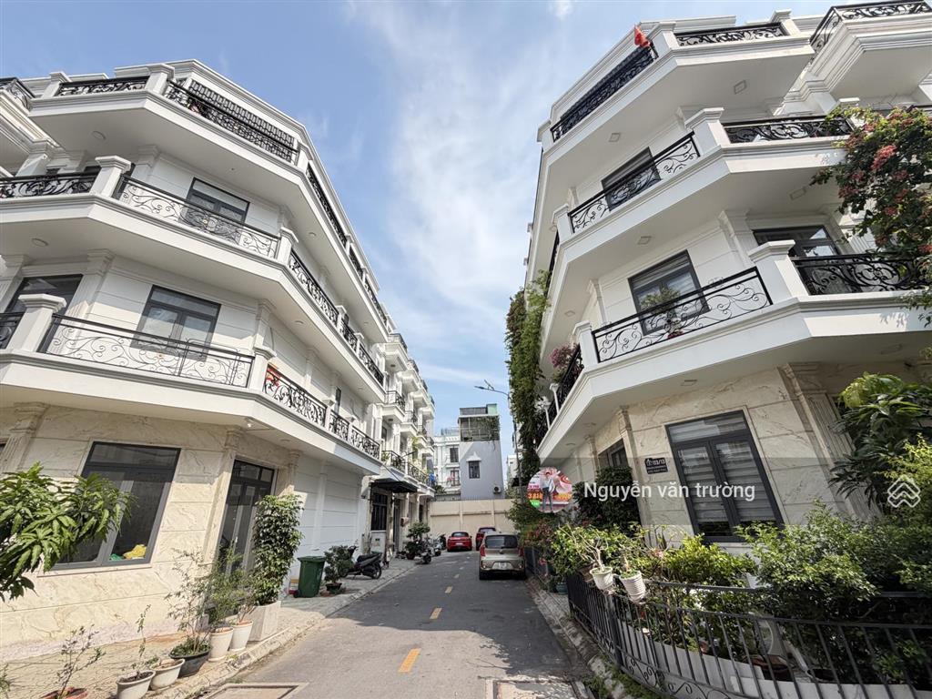 Bán nhà phố 3 lầu khu võ thị liễu, an phú đông