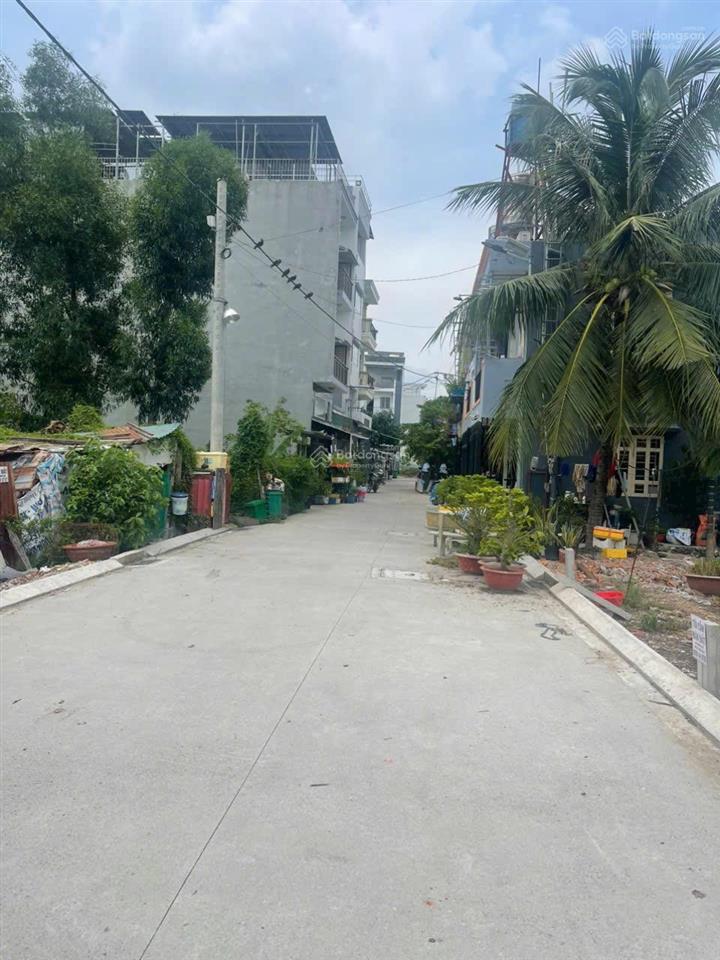 Bán đất hẻm 301 vườn lài gầm cầu sắt an phú đông qua gò vấp chỉ 900m