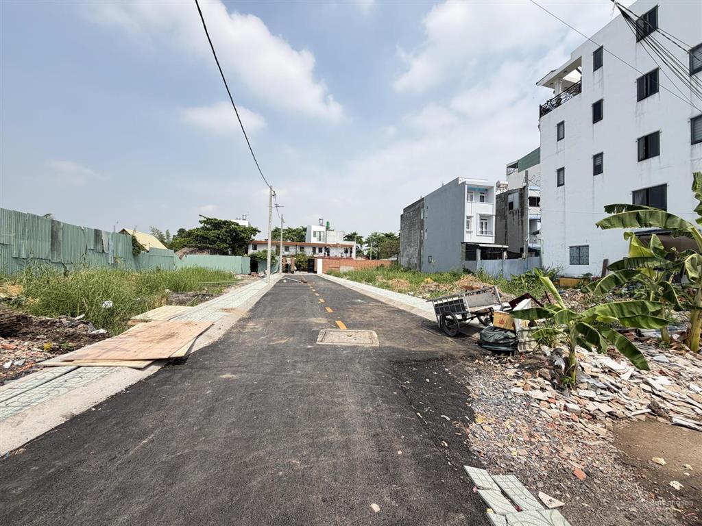 Bán đất hẻm 190 vườn lài gàn cầu sắt an phú đông