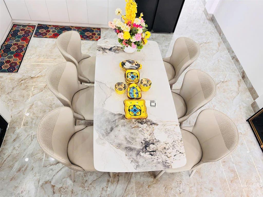 Bán nhà 2 tầng 2 mê đúc  kiệt ô tô trần đình nam, full nội thất