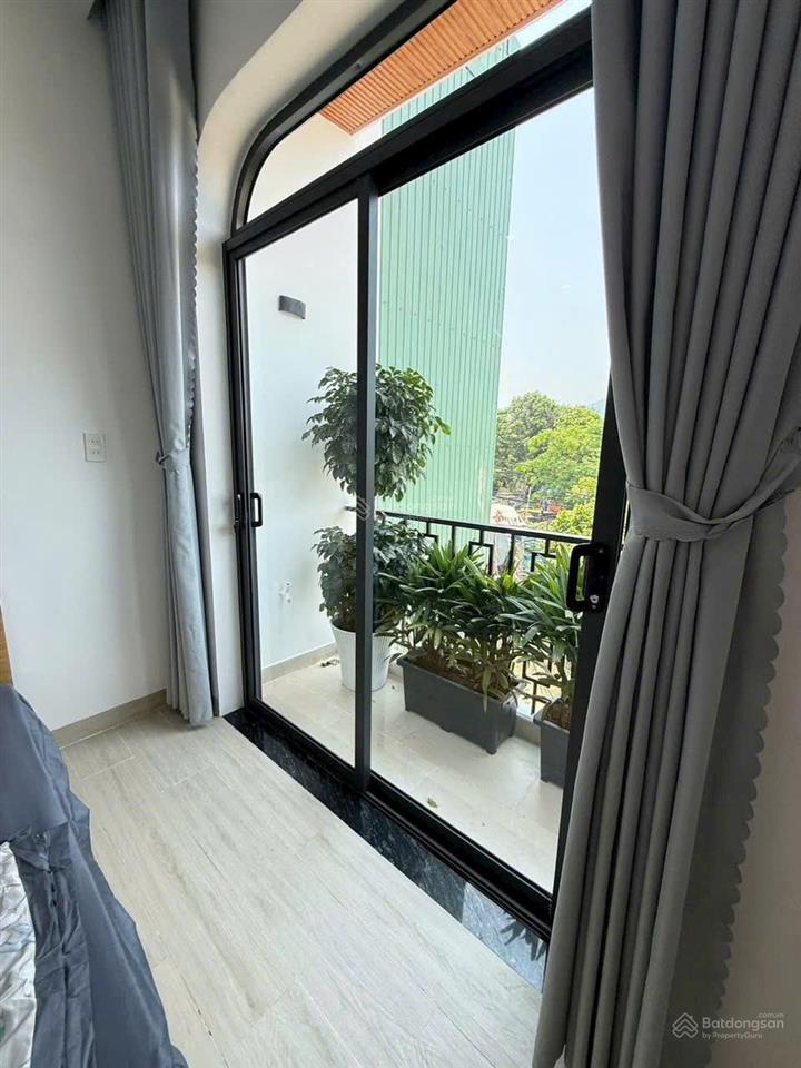 Bán nhà đẹp 3 tầng, full nội thât cao cấp kiệt hoàng văn thái, đầy đủ tiện ích