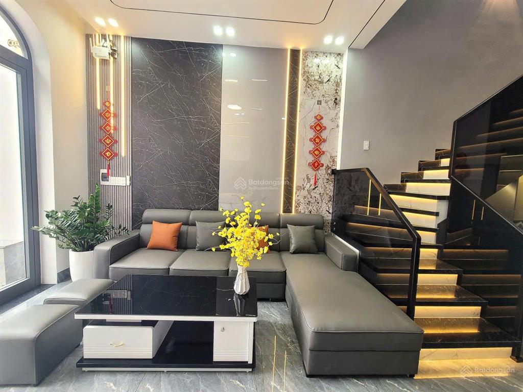 Chính chủ bán nhà 2 tầng kiệt ô tô hoàng văn thái, nhà thiết kế hiện đại, full nội thất