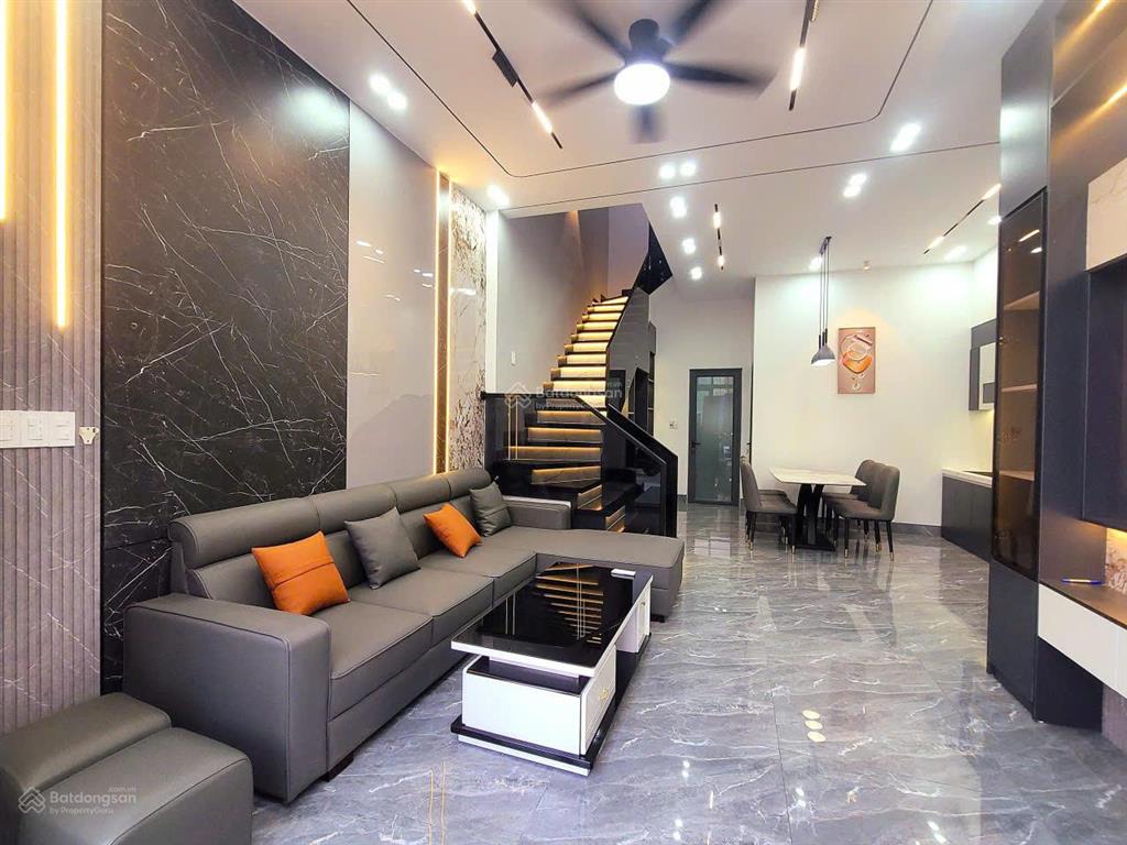 Chính chủ bán nhà 2 tầng kiệt ô tô hoàng văn thái, nhà thiết kế hiện đại, full nội thất