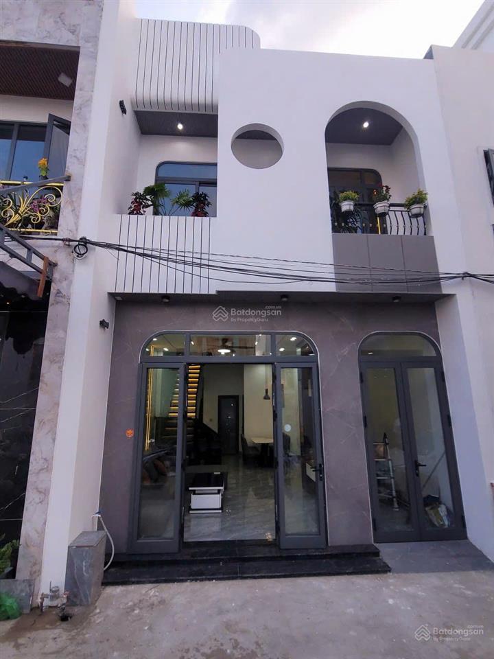 Chính chủ bán nhà 2 tầng kiệt ô tô hoàng văn thái, nhà thiết kế hiện đại, full nội thất