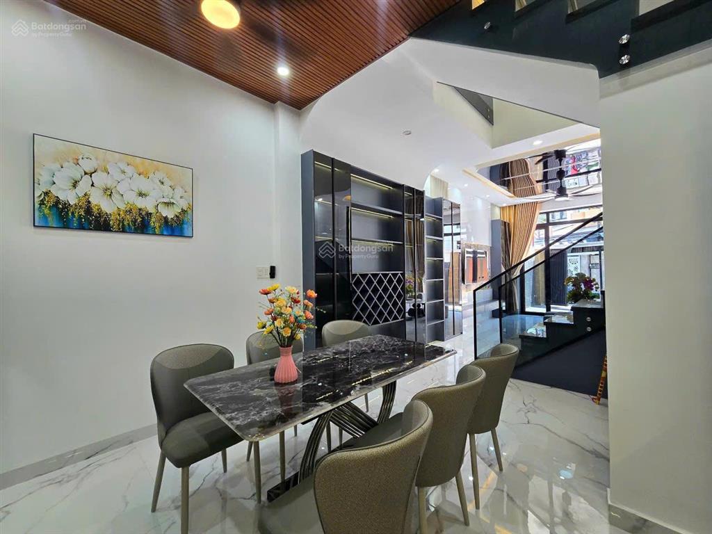 Chào bán nhà 2 tầng kiệt ô tô tôn đản, công năng đầy đủ, full nội thất cao cấp