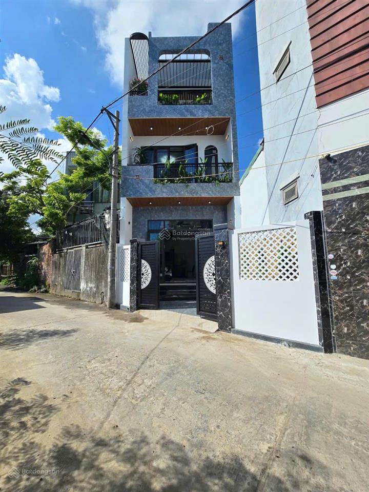 Bán nhà 3 tầng 3 mê cực đẹp hòa minh liên chiểu, vị trí quá tiện để an cư lâu dài