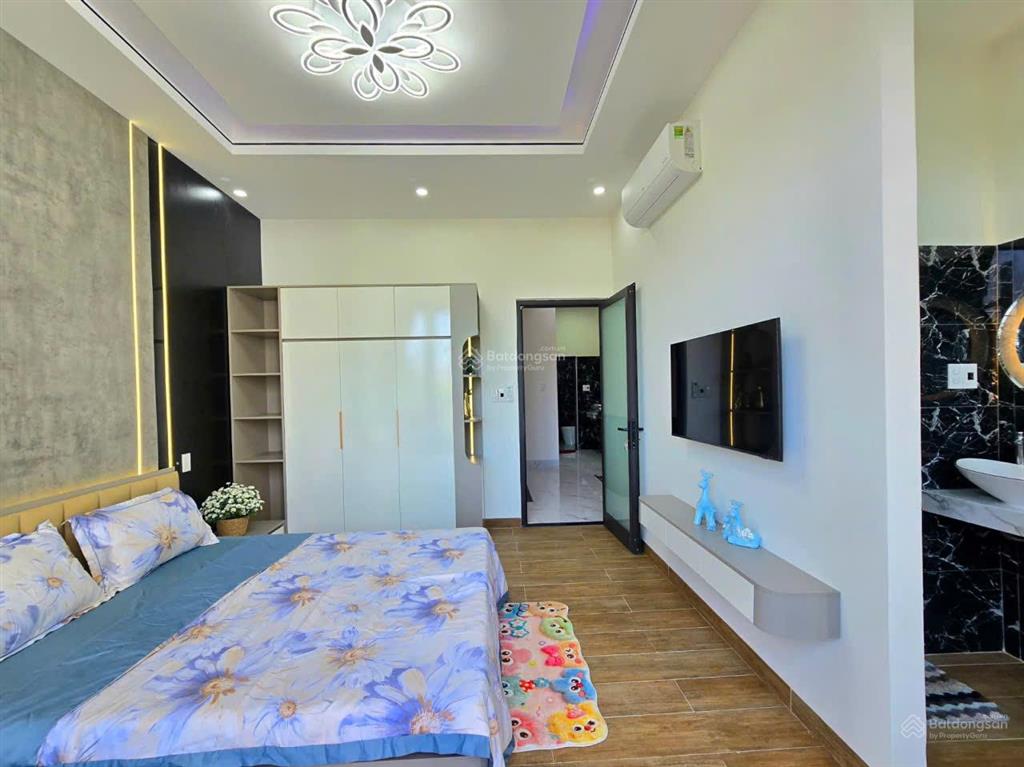 Bán nhà 3 tầng 3 mê cực đẹp hòa minh liên chiểu, vị trí quá tiện để an cư lâu dài