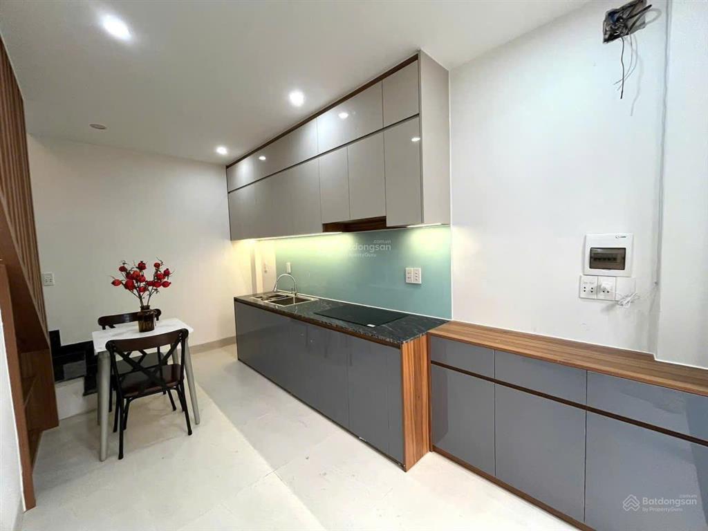 Chào bán nhà 3 tầng 3 mê đúc xây mới vừa hoàn thiện xong đường nguyễn lương bằng