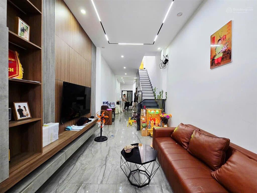 Chính chủ bán nhà 2 tầng kiệt ô tô tô hiệu, vị trí đẹp gần trường chợ, công năng đầy đủ