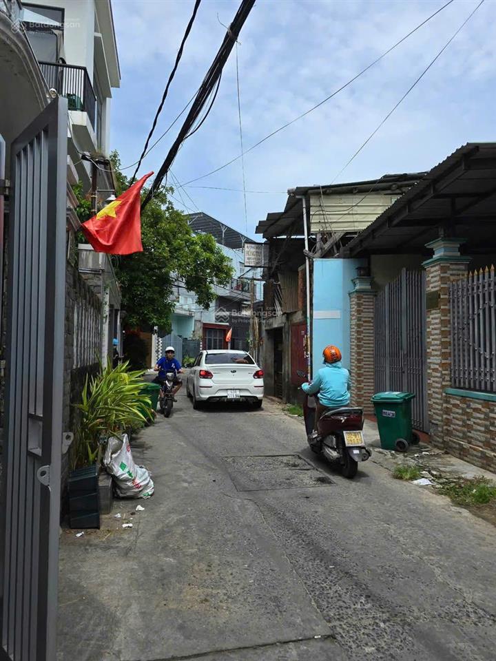 Chính chủ bán nhà 2 tầng kiệt ô tô tô hiệu, vị trí đẹp gần trường chợ, công năng đầy đủ