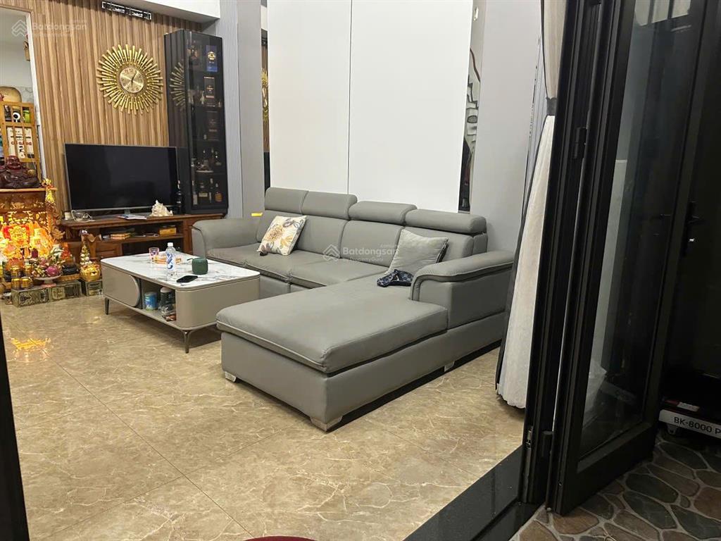 Chính chủ gửi bán nhà đường hòa mỹ 8, gần bến xe trung tâm, vị trí phù hợp kinh doanh