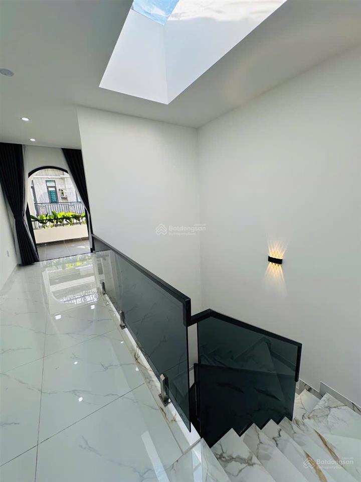 Bán nhà 3 tầng kiệt đồng kè, ngay chợ hòa khánh, phù hợp ở kết hợp kinh doanh, nội thất đầy đủ