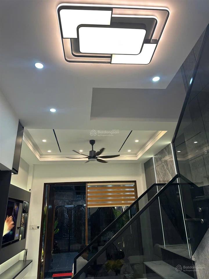 Bán nhà 3 tầng kiệt đồng kè, ngay chợ hòa khánh, phù hợp ở kết hợp kinh doanh, nội thất đầy đủ