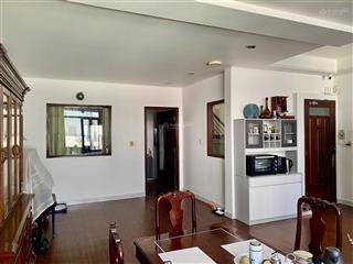 Cho thuê tầng 1 nhà riêng (căn hộ độc lập), dt 81m2 (6,5m x 12,5m), cách sân bay tsn 500m