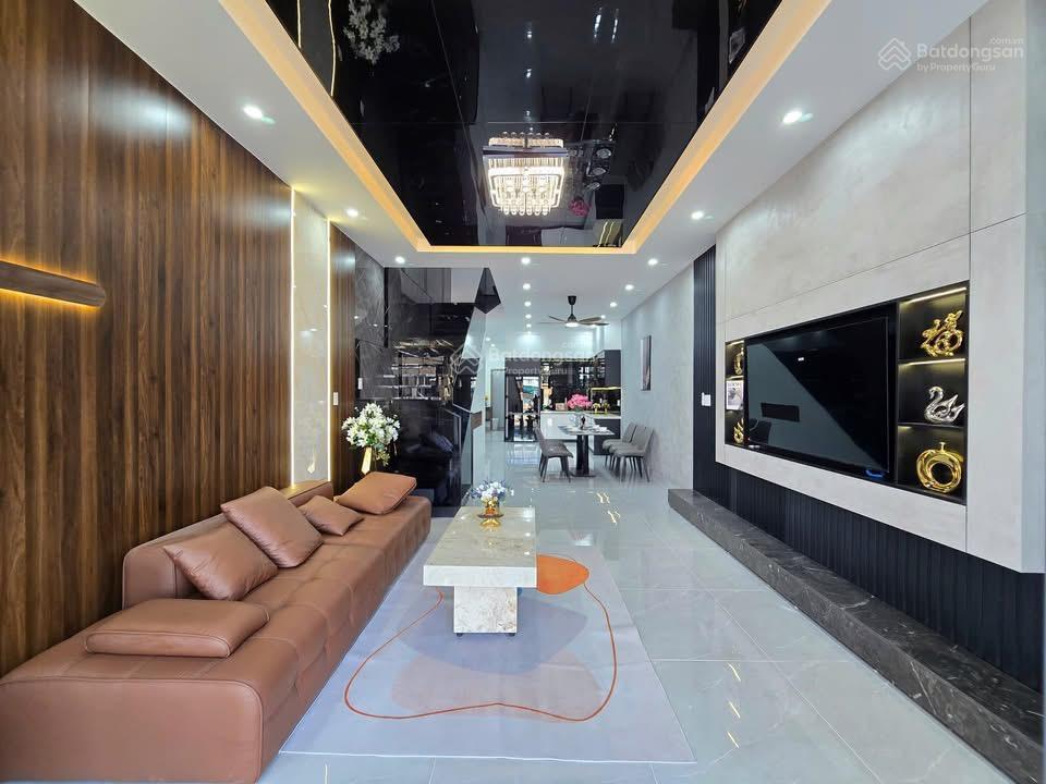 Bán căn nhà mới full nội thất mt hồ tùng mậu