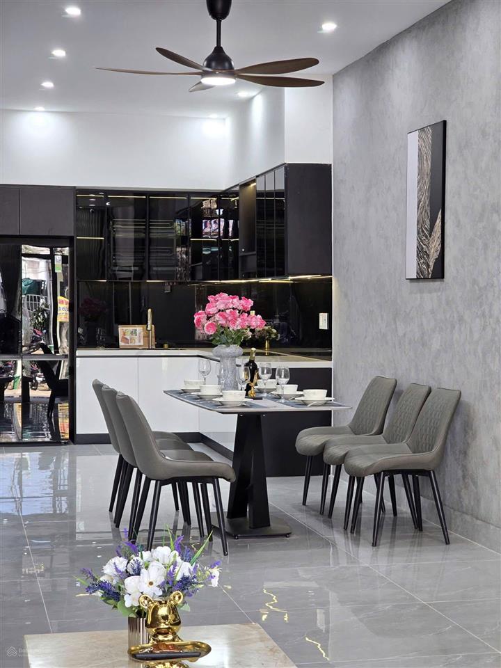 Bán căn nhà mới full nội thất mt hồ tùng mậu