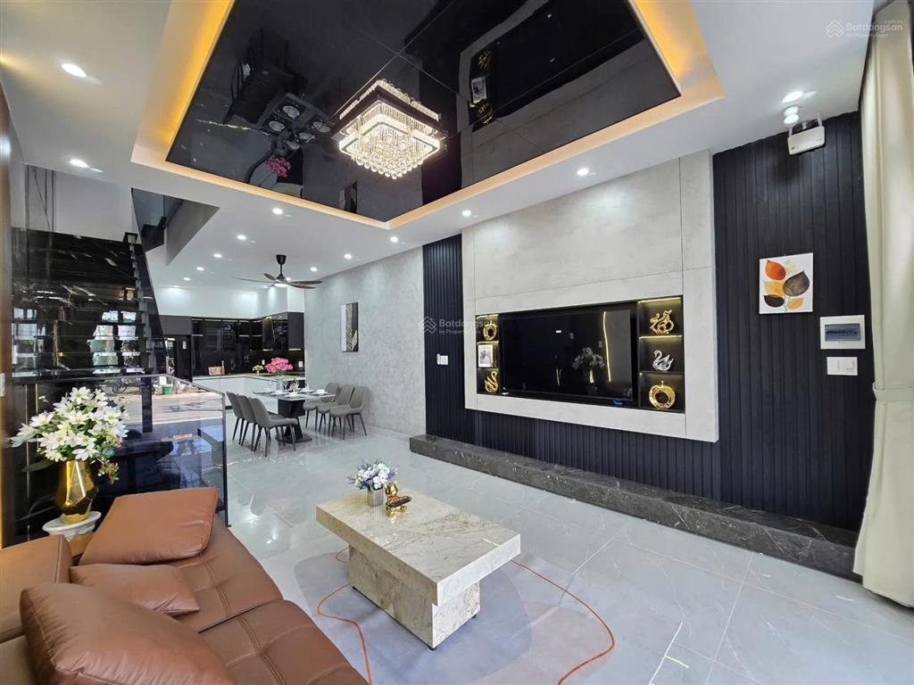 Bán căn nhà mới full nội thất mt hồ tùng mậu