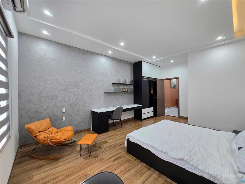 Bán căn nhà mới full nội thất mt hồ tùng mậu