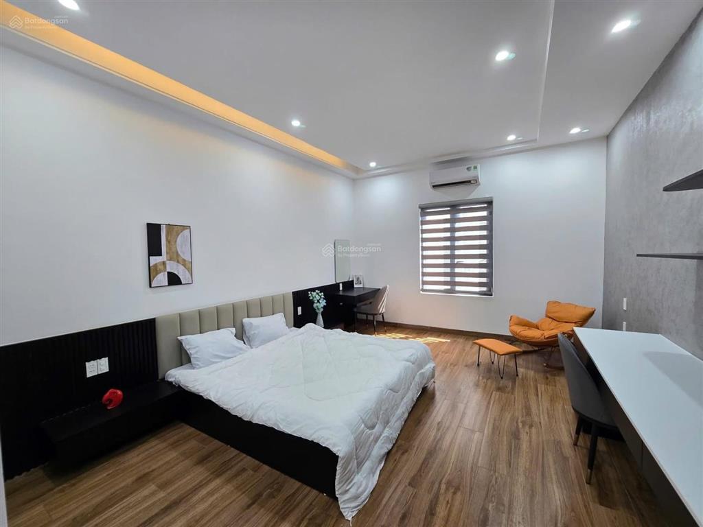 Bán căn nhà mới full nội thất mt hồ tùng mậu
