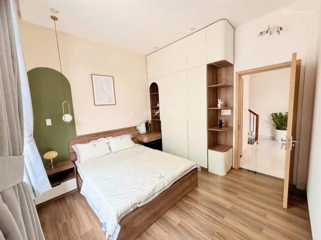 Bán nhà kiệt full nội thất 140 nguyễn chánh