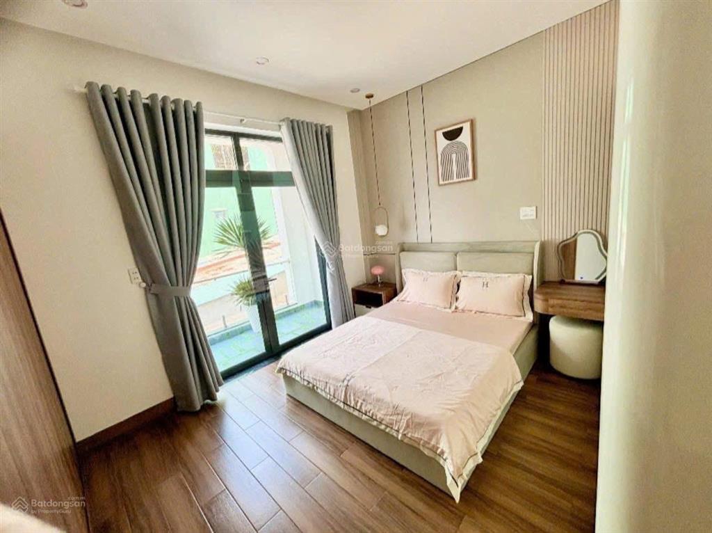 Bán nhà kiệt full nội thất 140 nguyễn chánh