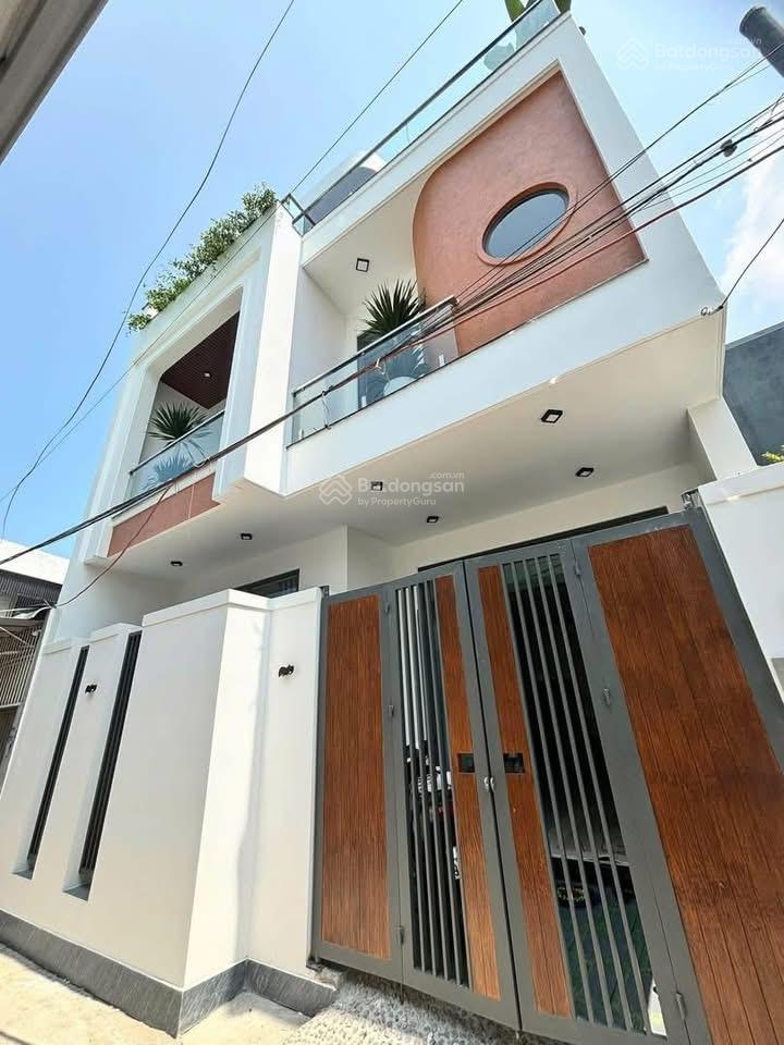 Bán nhà kiệt full nội thất 140 nguyễn chánh