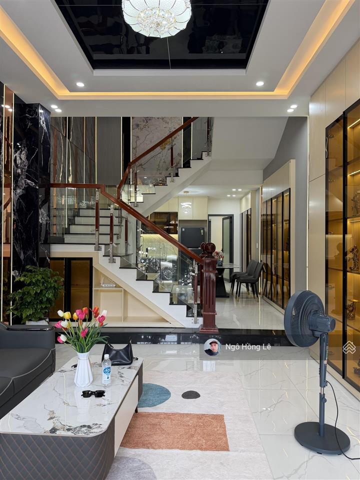 Bán nhà 3 tầng mới full nội thất mt dương đức hiền, gần biển