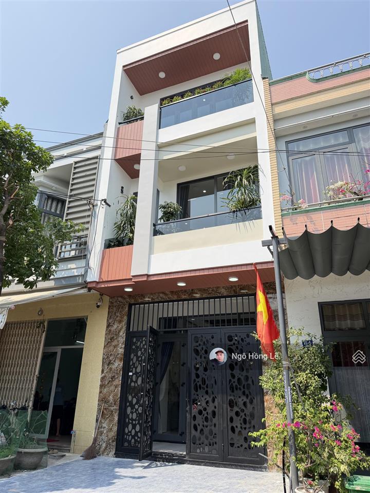 Bán nhà 3 tầng mới full nội thất mt dương đức hiền, gần biển