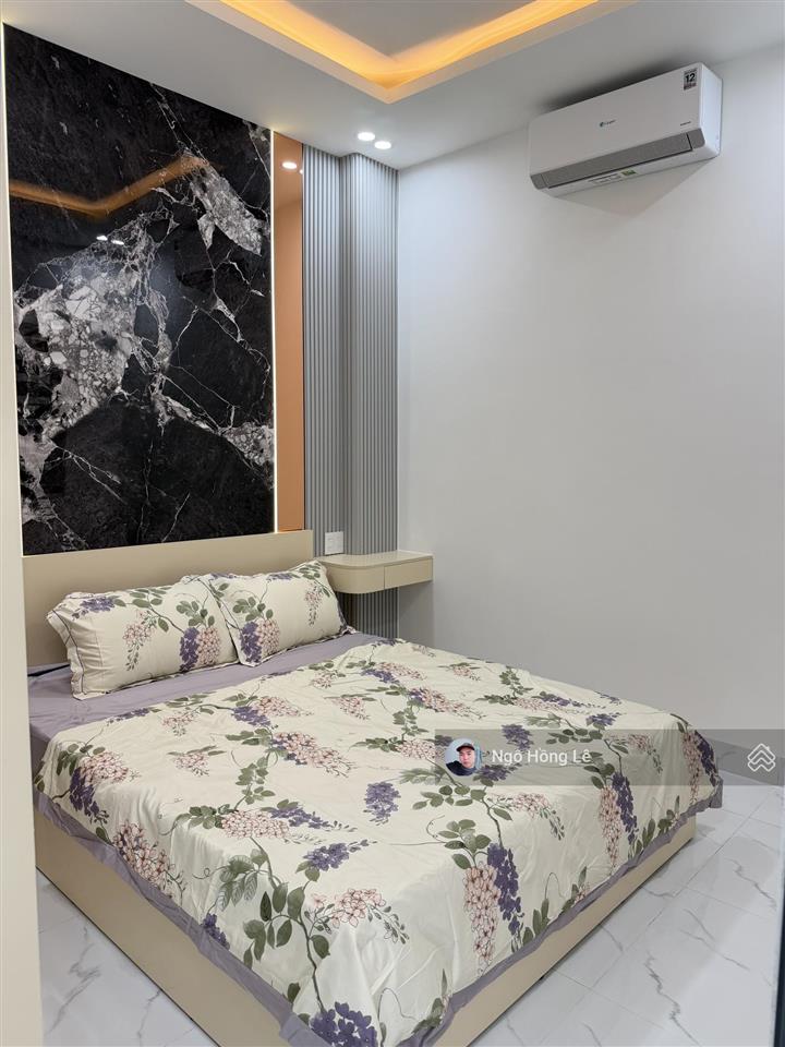 Bán nhà 3 tầng mới full nội thất mt dương đức hiền, gần biển