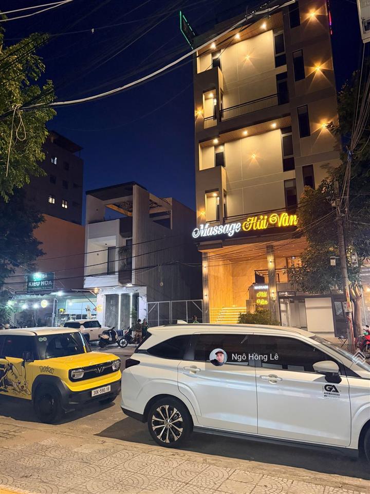 Bán nhà mt hồ tùng mậu 8p cho thuê cách biển 100m, ngang 5,5m