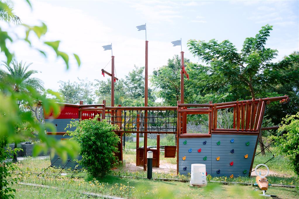 Nhà phố đô thị biển The Light City  1 trệt 2 lầu  Chỉ từ 5,4 tỷ