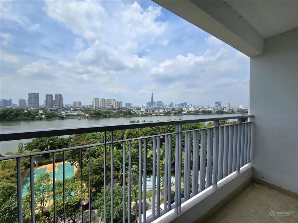 Cho thuê căn 3pn rộng 98m2, view đẹp trực diện sông tại opal riverside,  0936 027 ***