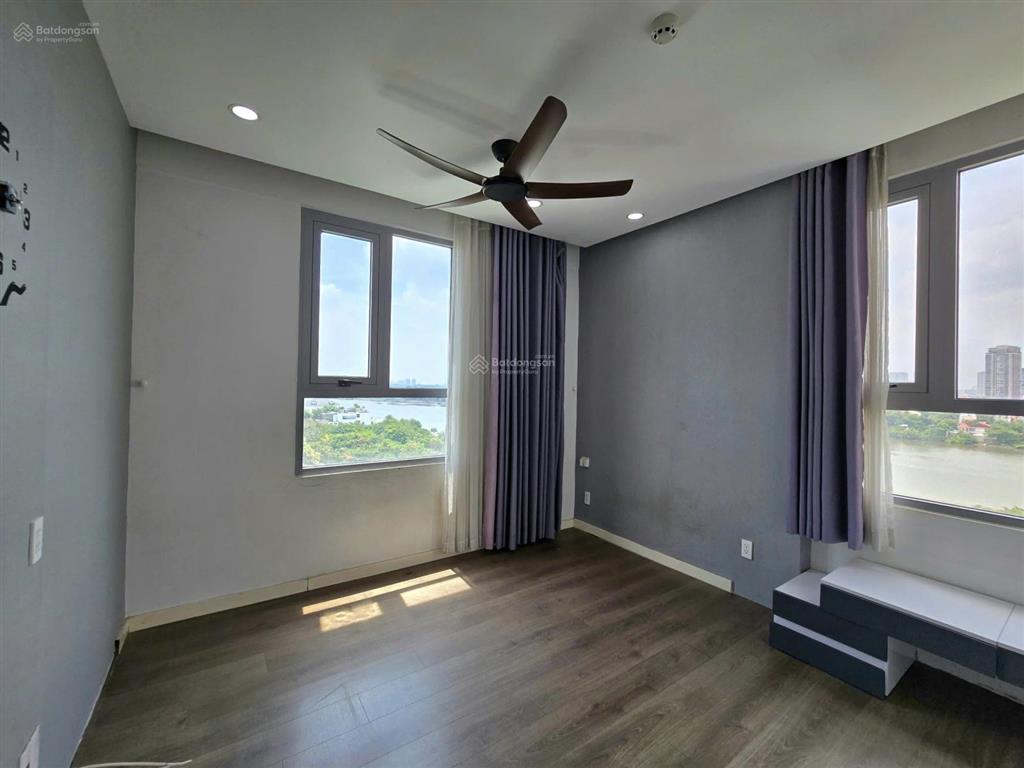 Cho thuê căn 3pn rộng 98m2, view đẹp trực diện sông tại opal riverside,  0936 027 ***