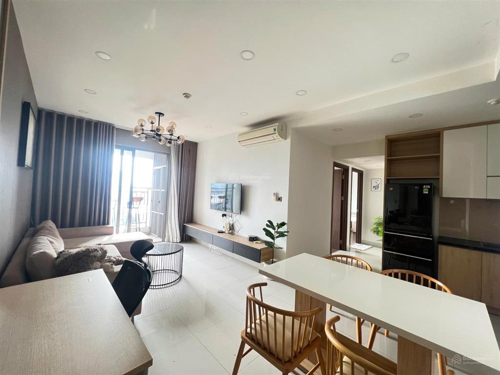 Bán nhanh căn hộ 2pn saigon royal  view ngắm pháo hoa  12,5 tỷ  0918 753 ***