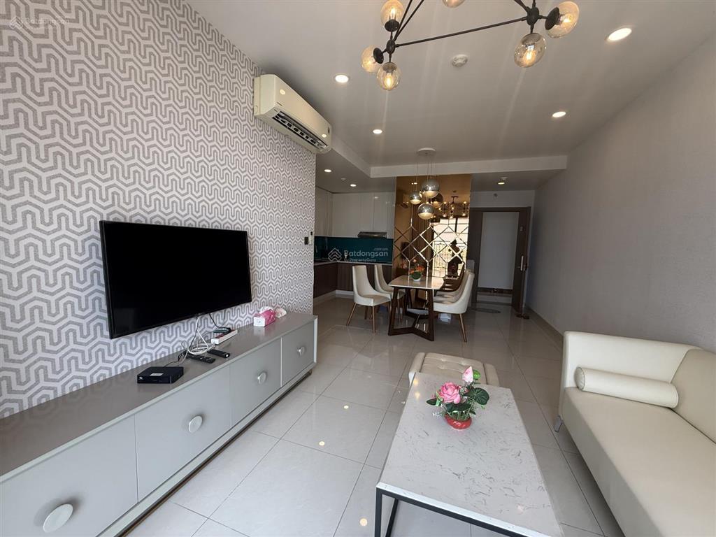 Cho thuê căn hộ saigon royal  view sông  29 triệu/tháng  0918 753 ***