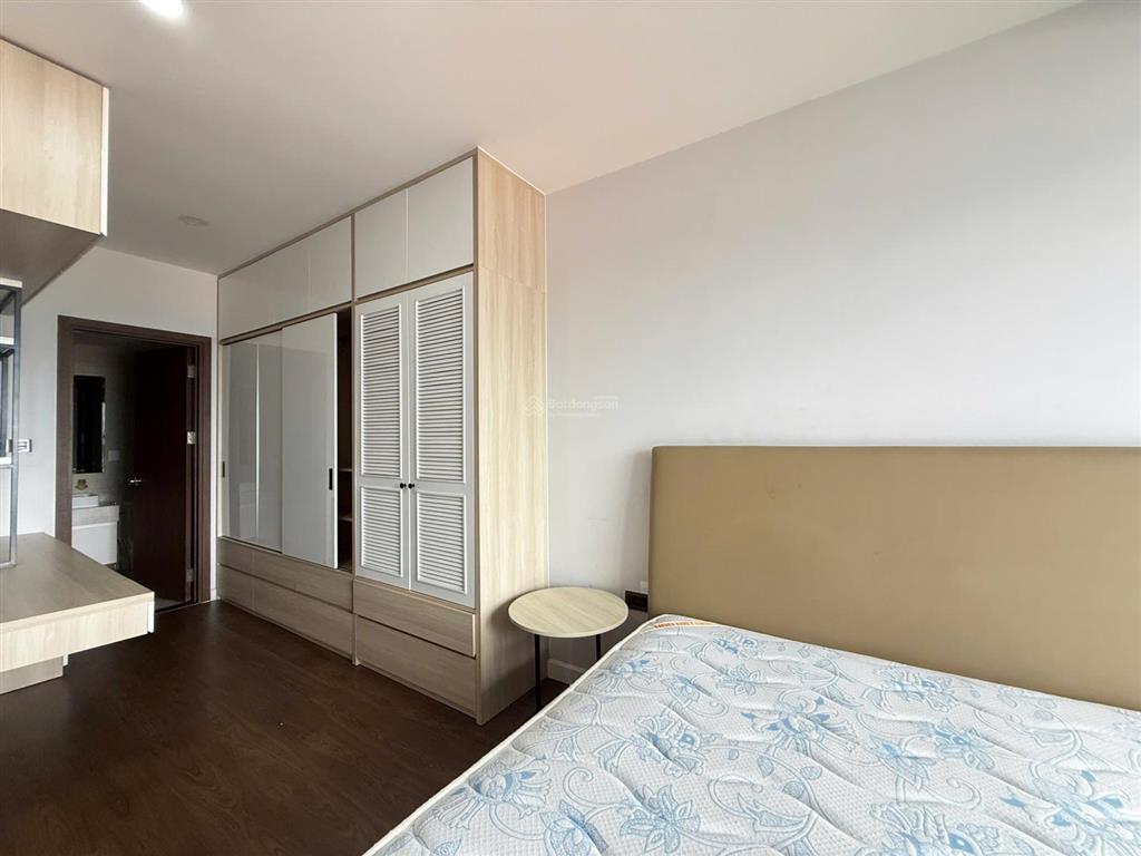 Cho thuê saigon royal  88m2  view sông  29 triệu/tháng  0918 753 ***