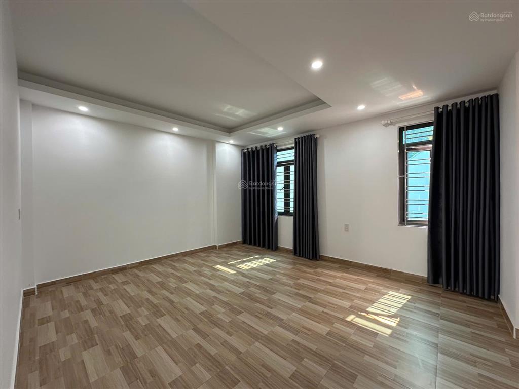 Bán nhà dân xây độc lập 3 tầng ,gần bờ hồ hạnh phúc,trần thành ngọ, kiến an. hải phòng