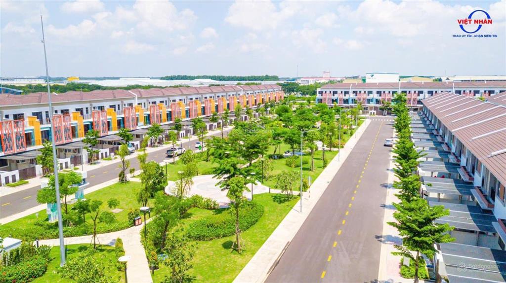Bán căn shophosue dự án sun casa central nằm trên trục đường 20m kinh doanh giá chỉ 3 tỷ 8