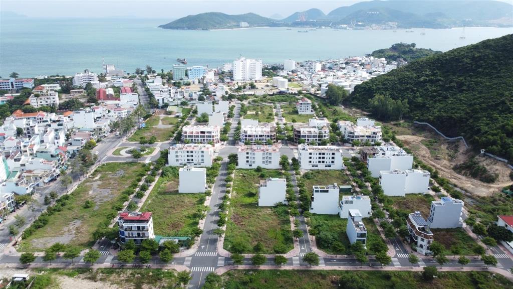 Bán lô đất đường số 2 tại dự án mipeco nha trang 0972 336 ***