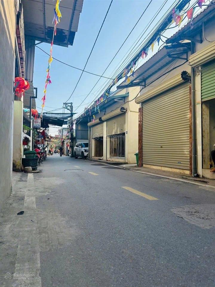 Bán nhà cấp 4 mặt đường kinh doanh la tinh 48m2