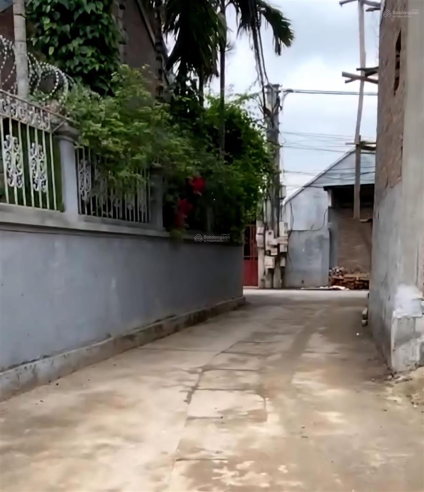 Bán 53m2 full thổ cư giá rẻ nhất la tinh ô tô đỗ gần 105tr 1m2
