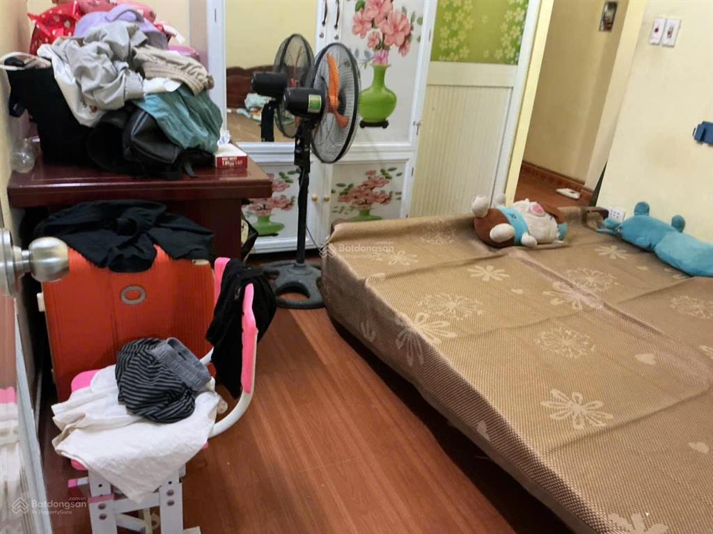Bán nhà riêng tại ngõ 195/80, phúc lợi, 165 triệu / m2, 63.8 m2, 4pn, 2wc