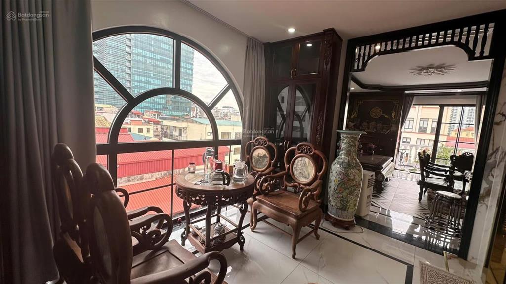 Mặt tiền 15m  mặt phố hoàng quốc việt  80m2  8 tầng  lô góc 3 mặt tiền  oto đỗ 24/24.