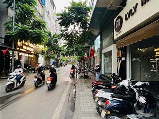 Mặt tiền 5m  lô góc mặt phố nguyễn văn tuyết  45m2 6 tầng  phố đi bộ kinh doanh tốt.