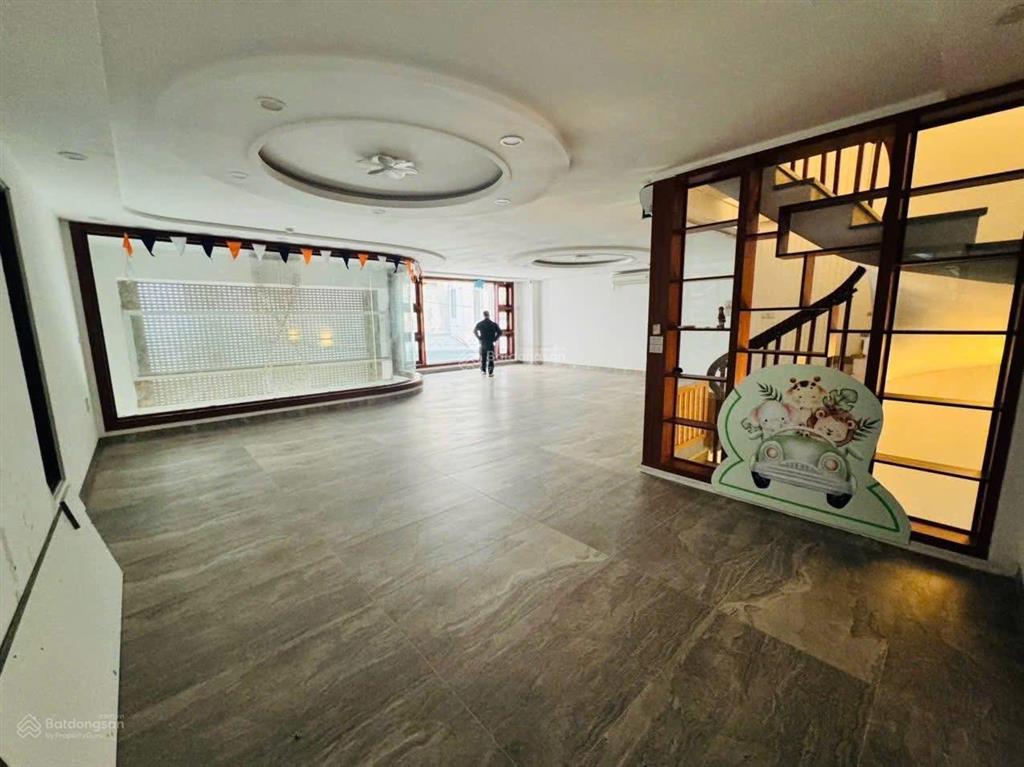 Mặt tiền 10m nhà giang văn minh  110m2  9 tầng  toà văn phòng vip